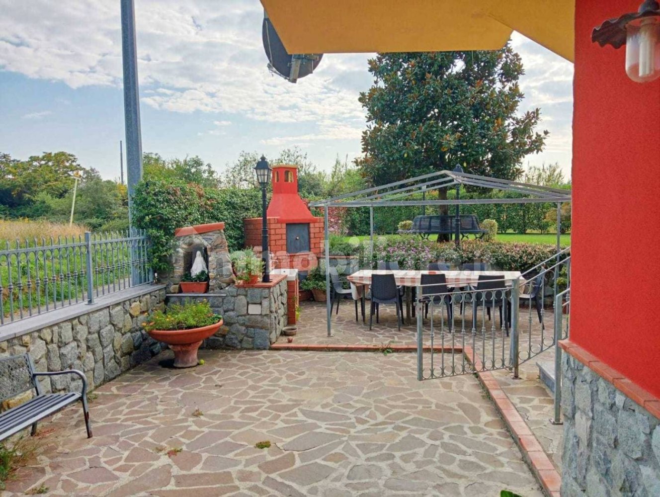 5 rooms House in Santo Stefano di Magra, Italy No. 117459