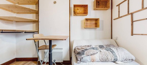 1 bedroom Apartment in Paris, France No. 141419 2