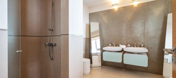 Casa de 4 dormitorios en Funchal, Portugal No. 174871 6