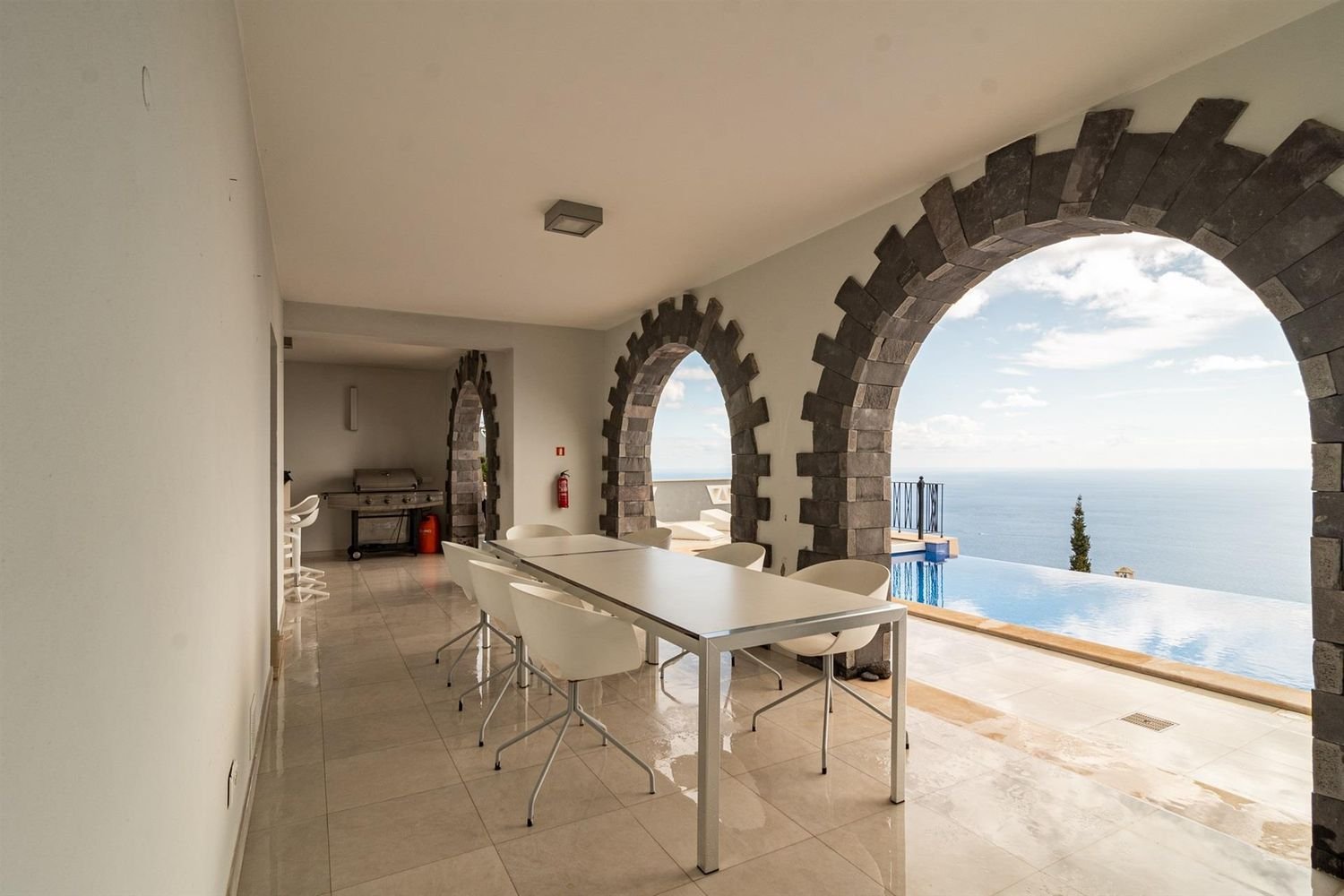 Casa de 4 dormitorios en Funchal, Portugal No. 174871