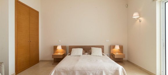 Casa de 4 dormitorios en Funchal, Portugal No. 174871 2