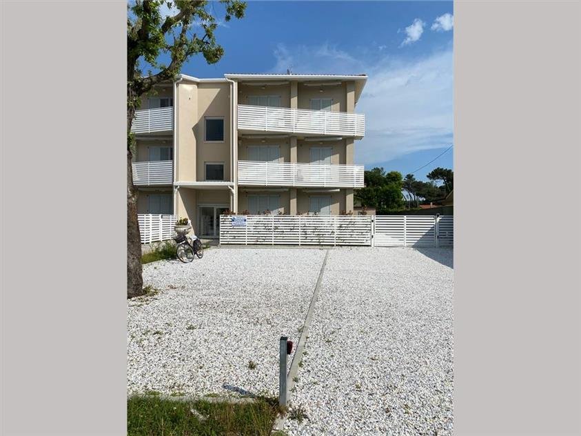 2 bedrooms Apartment in Montignoso, Italy No. 345798