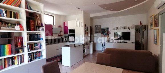 2 Schlafzimmer Wohnung in Genzano di Roma, Italy, Nr. 320162 12