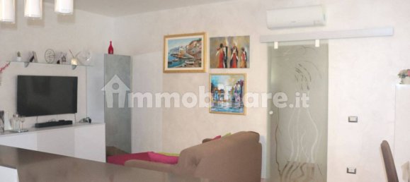 2 Schlafzimmer Wohnung in Genzano di Roma, Italy, Nr. 320162 3