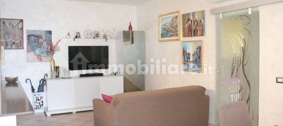 2 Schlafzimmer Wohnung in Genzano di Roma, Italy, Nr. 320162 4
