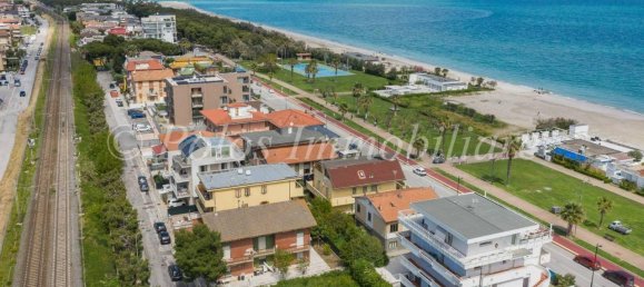 12 rooms Villa in Porto Sant'Elpidio, Italy No. 19351 51