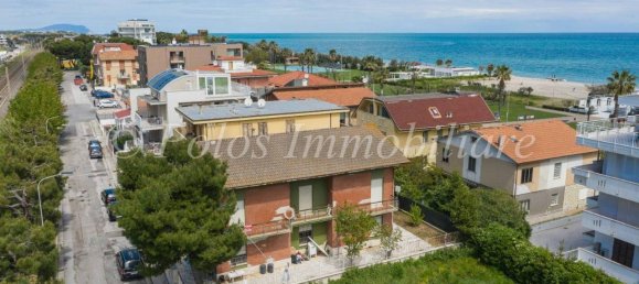 12 rooms Villa in Porto Sant'Elpidio, Italy No. 19351 12