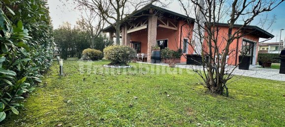 Gebäude in Lugo, Italy 270m², Nr. 174401 5