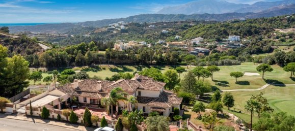 4 bedrooms Villa in Malaga, Spain No. 107805 19