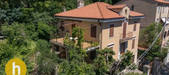 5 bedrooms House in Trieste, Italy No. 323541 2