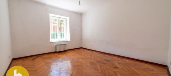 5 bedrooms House in Trieste, Italy No. 323541 11