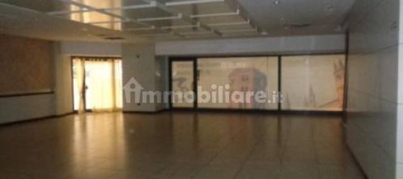 5 rooms Commercial property in Piacenza, Italy No. 209922 6