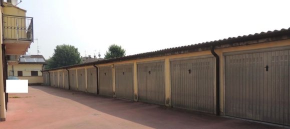 3غرفة شقة في Chignolo Po, Italy رقم 72401 17