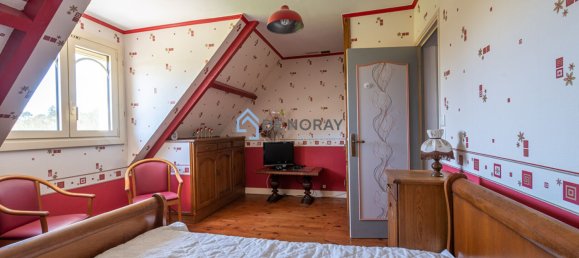 8 bedrooms House in Loches, France No. 81021 12