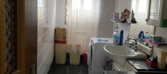 3-salle Appartement à Pioltello, Italy No. 227340 7