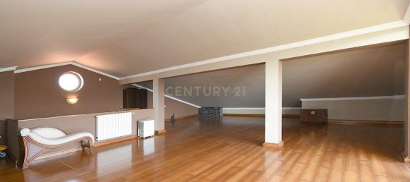 5 bedrooms Villa in Sintra, Portugal No. 47516 9