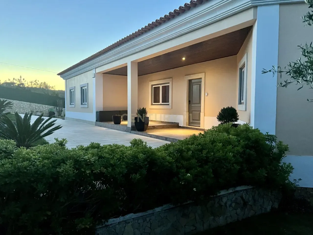 5 bedrooms Villa in Sintra, Portugal No. 47516