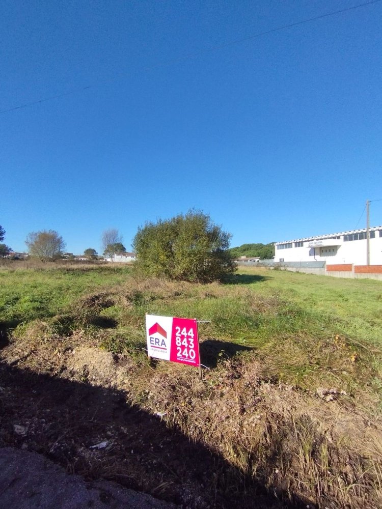 615m² Land in Maceira, Portugal No. 170976