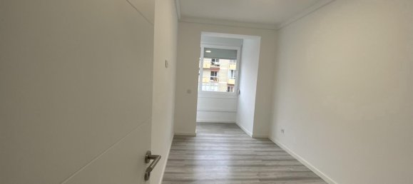 1 bedroom Apartment in Rio de Mouro, Portugal No. 151994 12