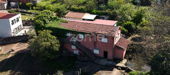 Дом с 6 спальнями в Гимарайнш, Португалия № 34344 8