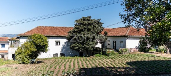 Дом с 6 спальнями в Гимарайнш, Португалия № 34344 18