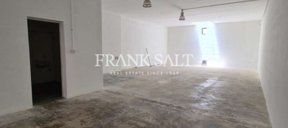 Tienda en Xewkija, Malta 163 m² No. 13318 2