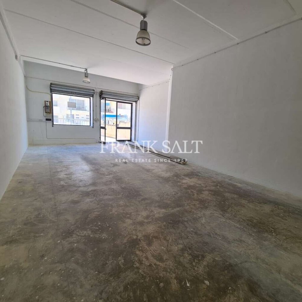 Tienda en Xewkija, Malta 163 m² No. 13318