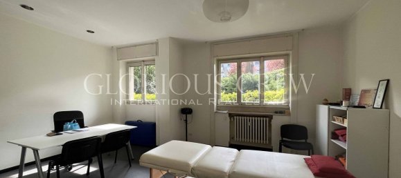 5 rooms Apartment in Milan, Italy No. 336934 3