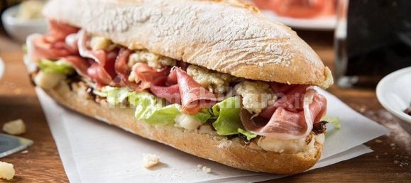 1 room Commercial property in Bologna, Italy No. 357661 16