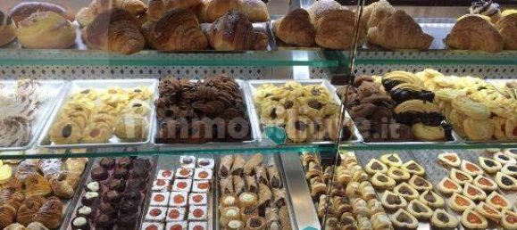 1 room Commercial property in Bologna, Italy No. 357661 8