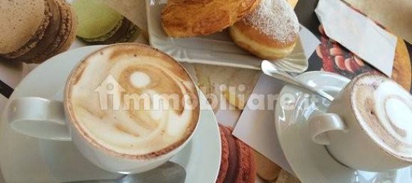 1 room Commercial property in Bologna, Italy No. 357661 3