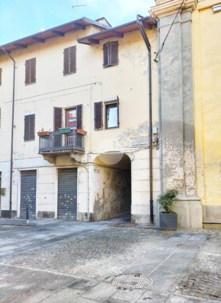 1 bedroom Apartment in Borgaro Torinese, Italy No. 305777