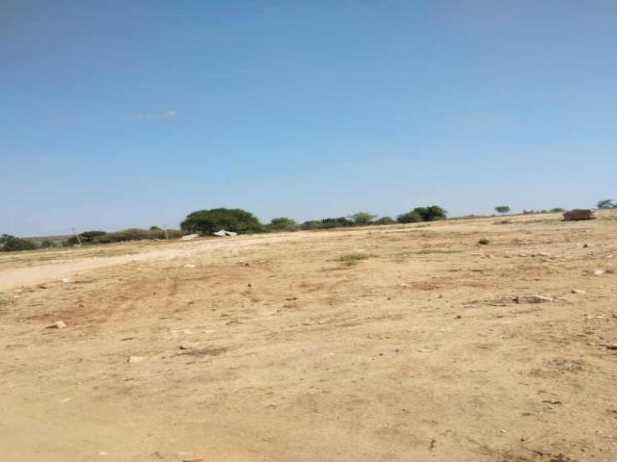 Земельный участок в Хайдарабад, Индия № 35052