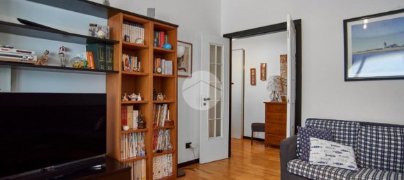 2 bedrooms Apartment in Milan, Italy No. 324775 8