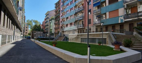 2 bedrooms Apartment in Milan, Italy No. 324775 25