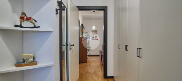 2 bedrooms Apartment in Milan, Italy No. 324775 19
