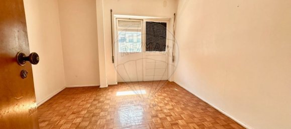 Квартира с 4 спальнями в Сетубал, Португалия № 154221 2