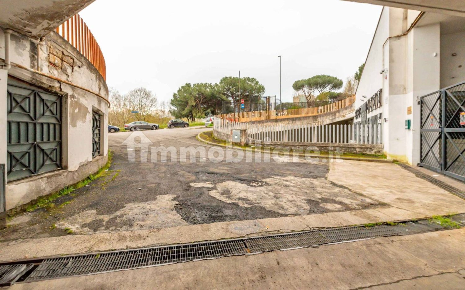 Garage in Rome, Italy 12m², Nr. 305847