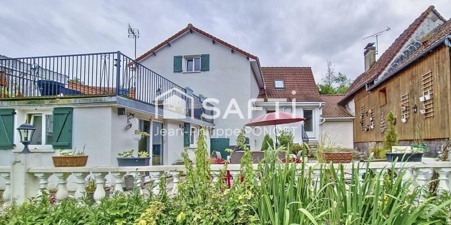 Edificio de 1 habitación en La Madelaine-sous-Montreuil, France No. 274294