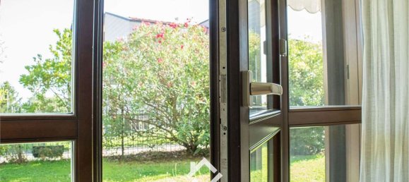 Apartamento de 3 dormitorios en Comerio, Italy No. 361252 18