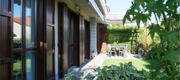 Apartamento de 3 dormitorios en Comerio, Italy No. 361252 43