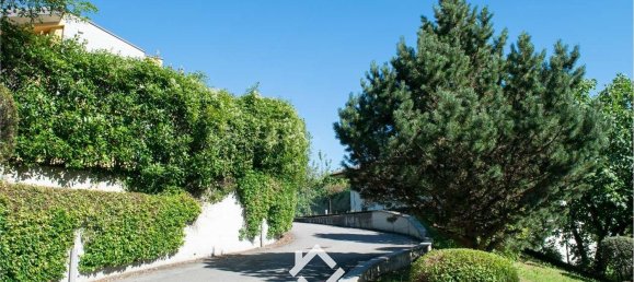 Apartamento de 3 dormitorios en Comerio, Italy No. 361252 44