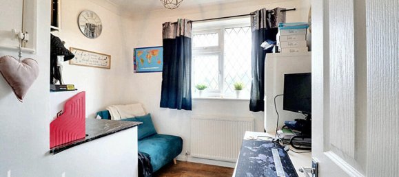 4 bedrooms Commercial property in Biggin Hill, United Kingdom No. 4778 19