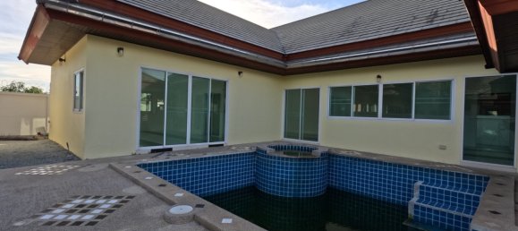 3 Schlafzimmer Villa in Pattaya, Thailand, Nr. 60166 8