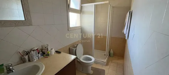 4 bedrooms Villa in Kato Polemidia, Cyprus No. 5677 7