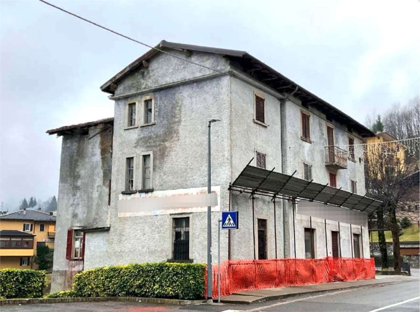 1078m² Building in Santa Brigida, Italy No. 313792