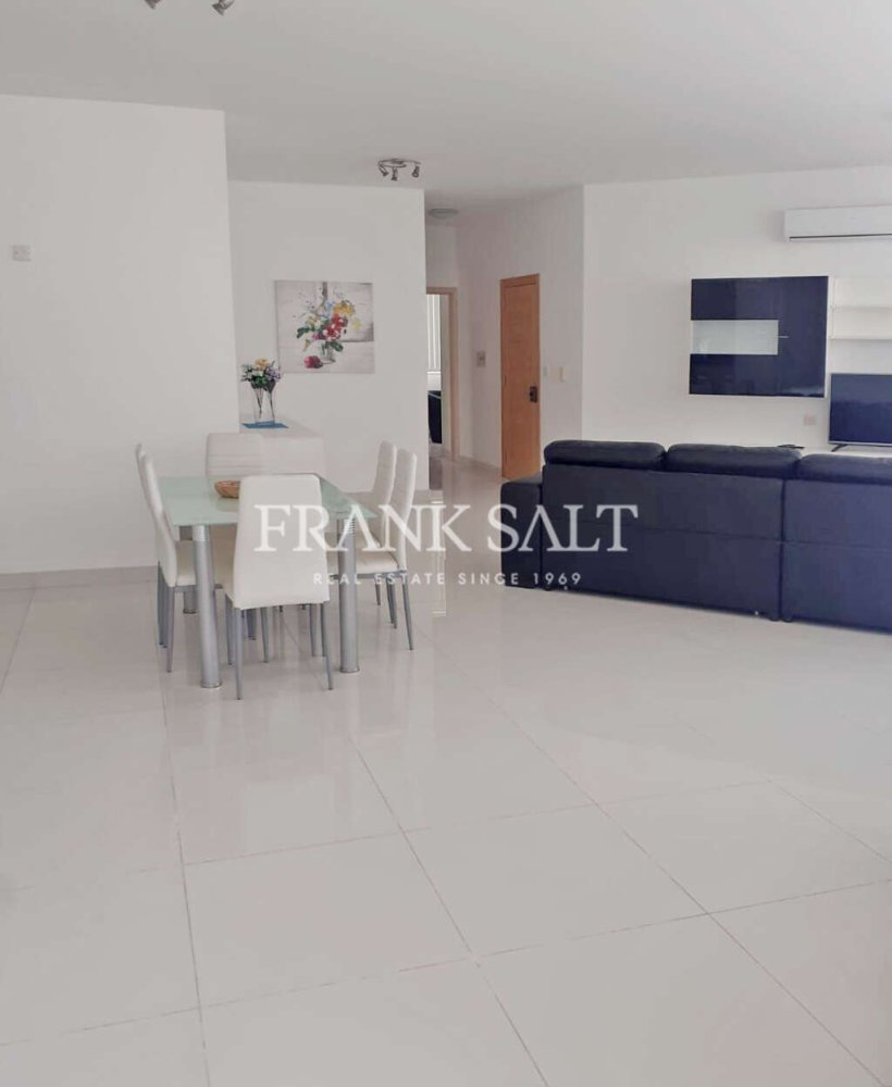 Penthouse T2 em Saint Paul's Bay, Malta N.º 8977