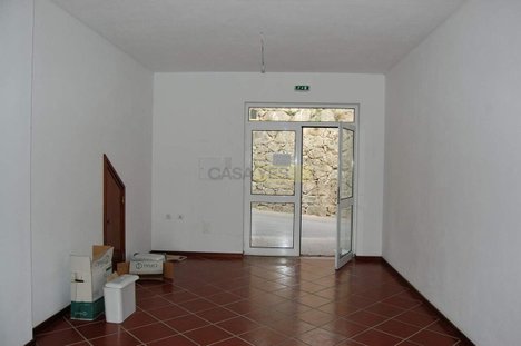 26m² Commercial property in Baiao, Portugal No. 81517
