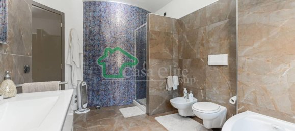3 Schlafzimmer Villa in Cavenago d'Adda, Italy, Nr. 264779 24