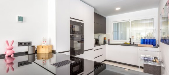 2 chambres Appartement à Marbella, Spain No. 135024 6